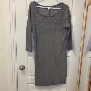 Old Navy Black and White Striped Long Sleeve Dress